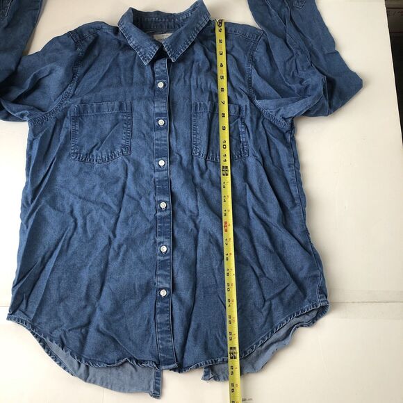 Lucky Brand Women’s Denim Button-Down Shirt Pockets Size Medium - Picture 6 of 15